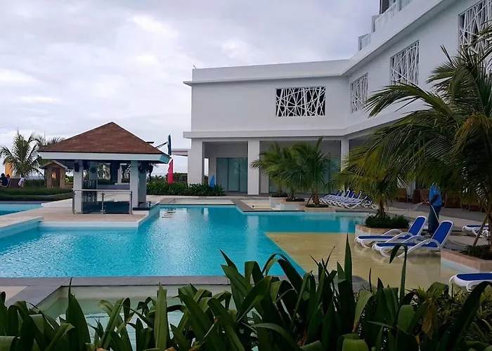 Relaxing With Sea View At Arterra Apartament Lapu-Lapu City