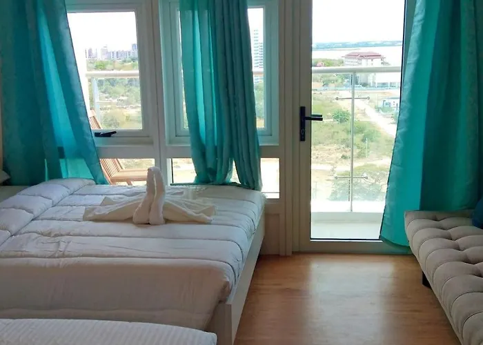 Relaxing With Sea View At Arterra