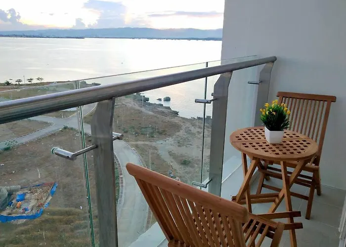 Relaxing With Sea View At Arterra